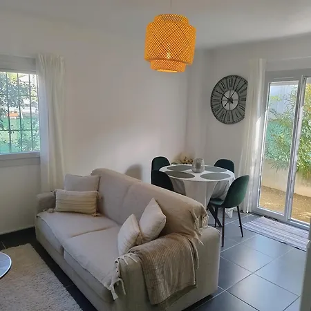 Apartment Cocon Entre Et Centre Avec Jardinet *