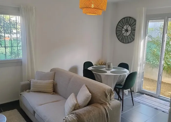 Apartment Cocon Entre Et Centre Avec Jardinet *