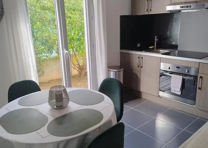 Cocon Entre Et Centre Avec Jardinet Perpignan